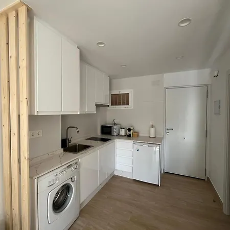 Coral Bay Apartment *